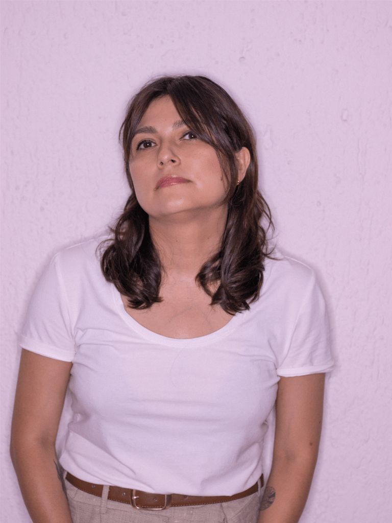 Abril Romero escritora
